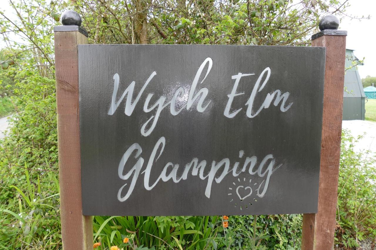 Dinky'S Den Coverack Exterior foto